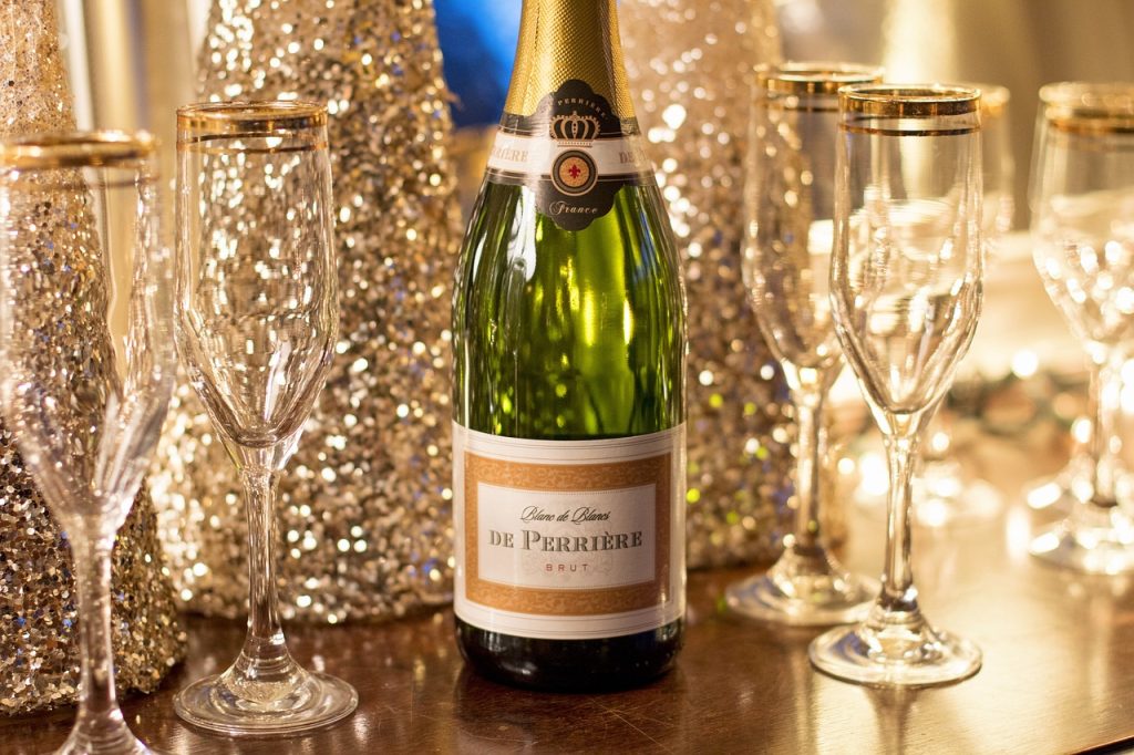 happy birthday, champagne, celebration-3011490.jpg
